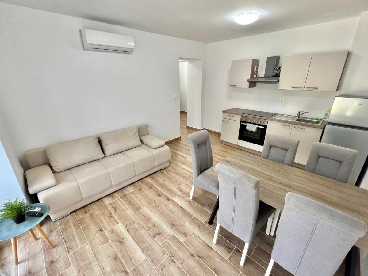 Fantasia Del Mare Apartment And Rooms دْغاماي المظهر الخارجي الصورة