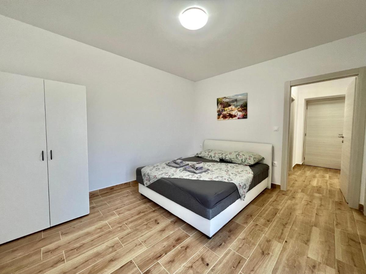 Fantasia Del Mare Apartment And Rooms دْغاماي المظهر الخارجي الصورة