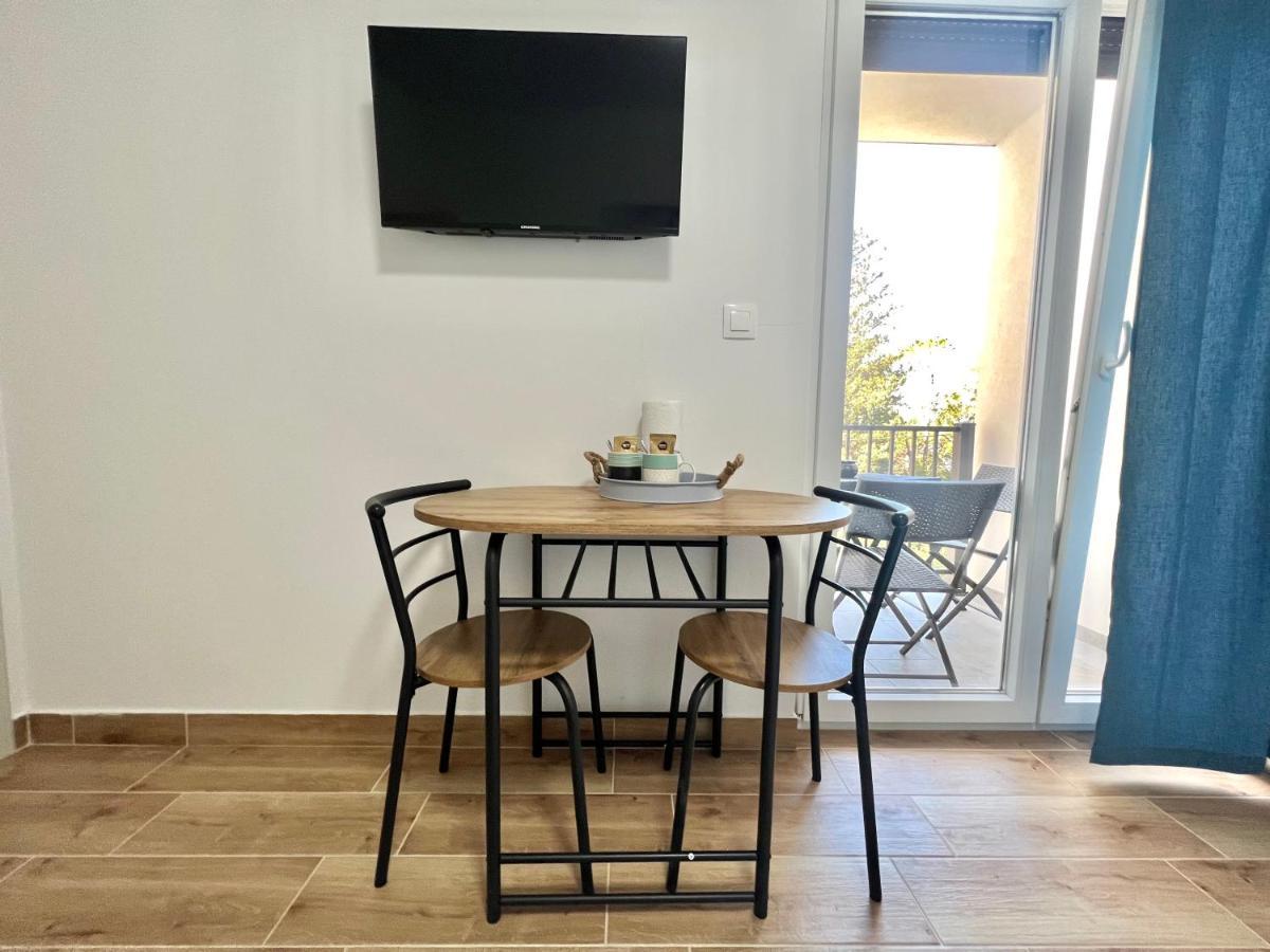Fantasia Del Mare Apartment And Rooms دْغاماي المظهر الخارجي الصورة
